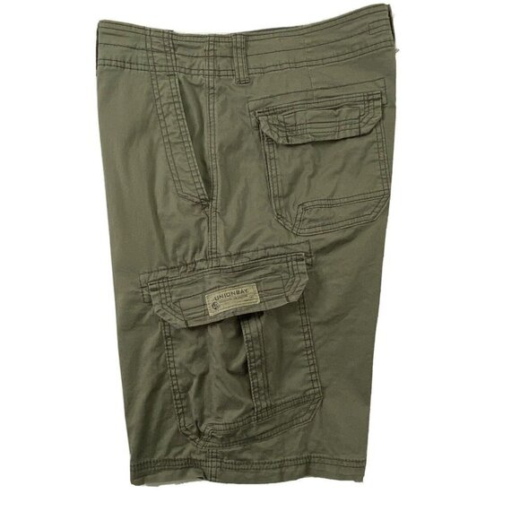 Unionbay Cargo Shorts Mens size 36 Relaxed Stretch Bermuda Pockets Green - Picture 3 of 9